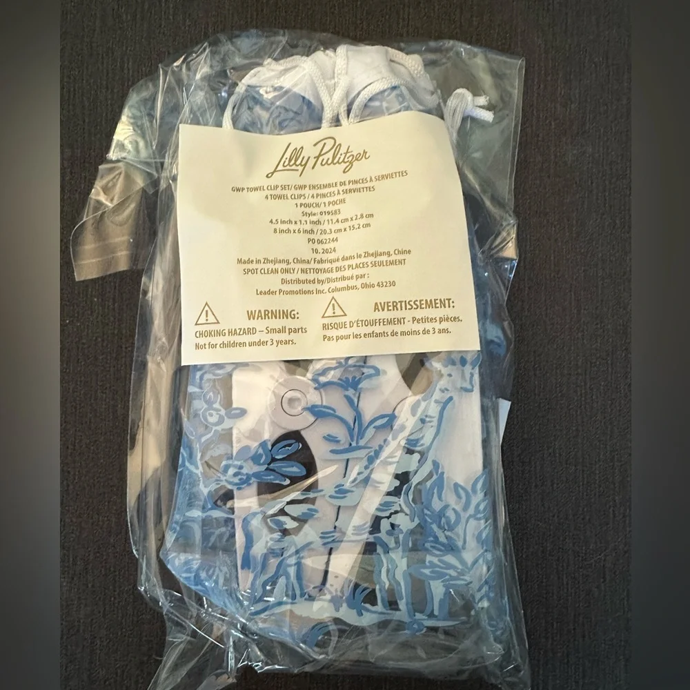 NWT LILLY PULITZER GWP TOWEL CLIP SET 4 TOWEL CLIPS RESORT WHITE TALL TALES